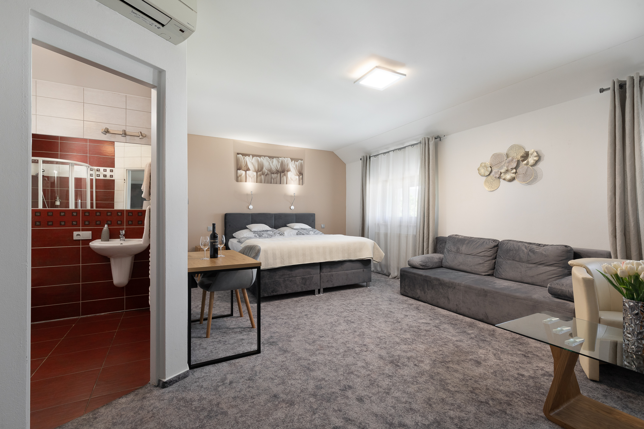 Deluxe room for 4 guests